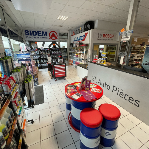 Sl Auto Pieces - Magasin RT interieur 2